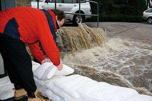FloodSax sandless sandbags can stop torrential floodwater